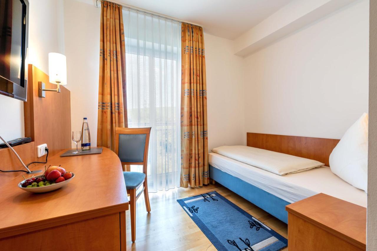 Gasthaus Hotel Ostermeier Attenkirchen Ngoại thất bức ảnh