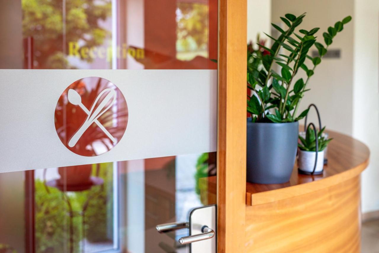 Gasthaus Hotel Ostermeier Attenkirchen Ngoại thất bức ảnh