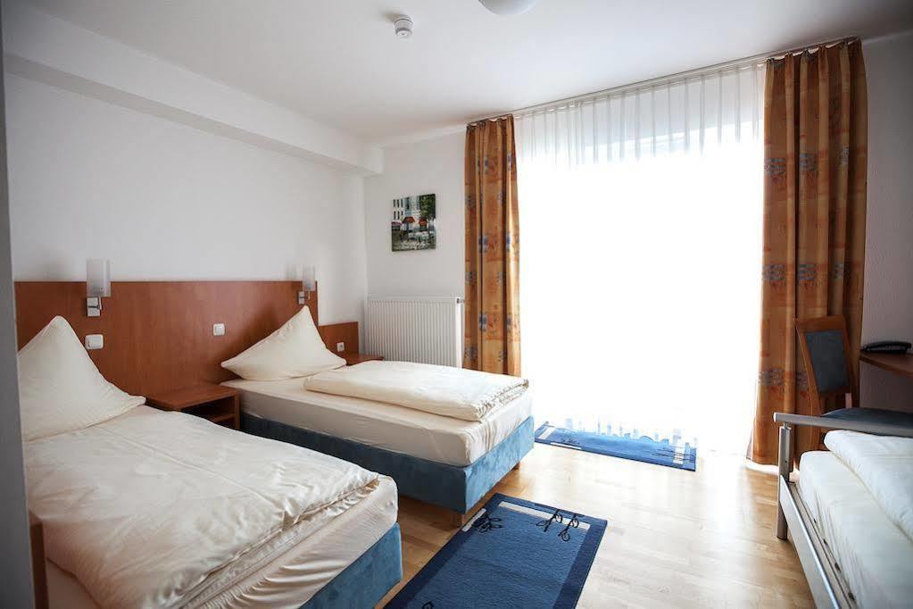 Gasthaus Hotel Ostermeier Attenkirchen Ngoại thất bức ảnh